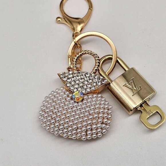 Authentic Louis Vuitton Lock & Key with unbranded Pear Bagcharm, Keycharm - Picture 8 of 8